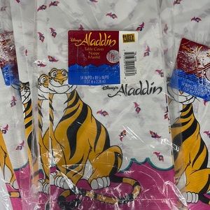 Aladdin table cover